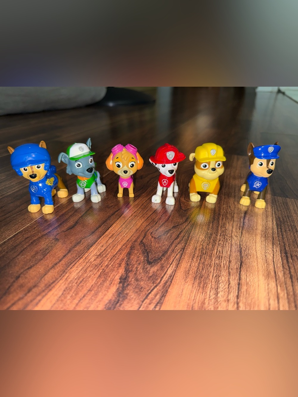 Lot of 6 Paw Patrol Figures